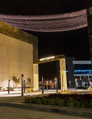 Plaza Espana Mall, The gift of 2022 to Sheikh Zayed city